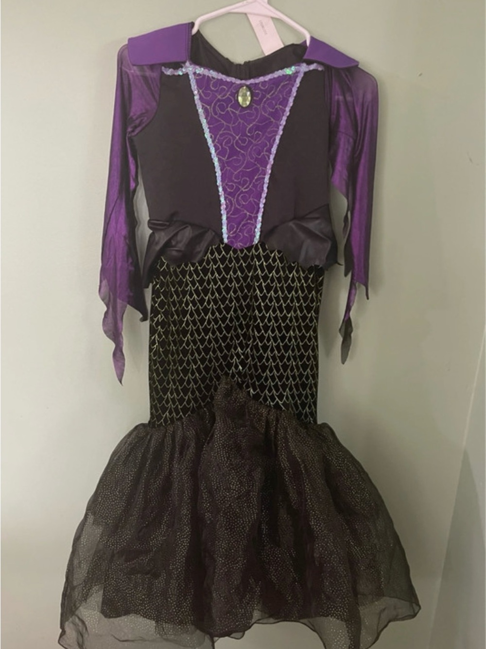 The Disney Villains Maleficent Girl's Dress Costume (made by Disguise) sz 8/10